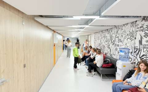 Підземний навчальний заклад, м. Вільнянськ