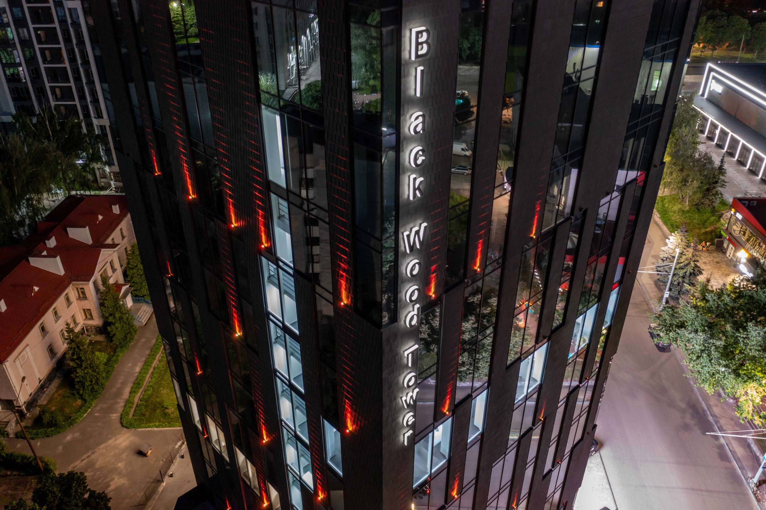 БЦ Black Wood Tower, м. Чернігів