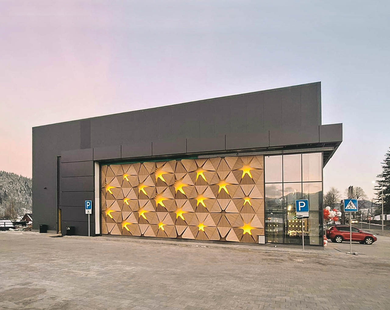 Супермакет Таврія-В, с. Микуличин