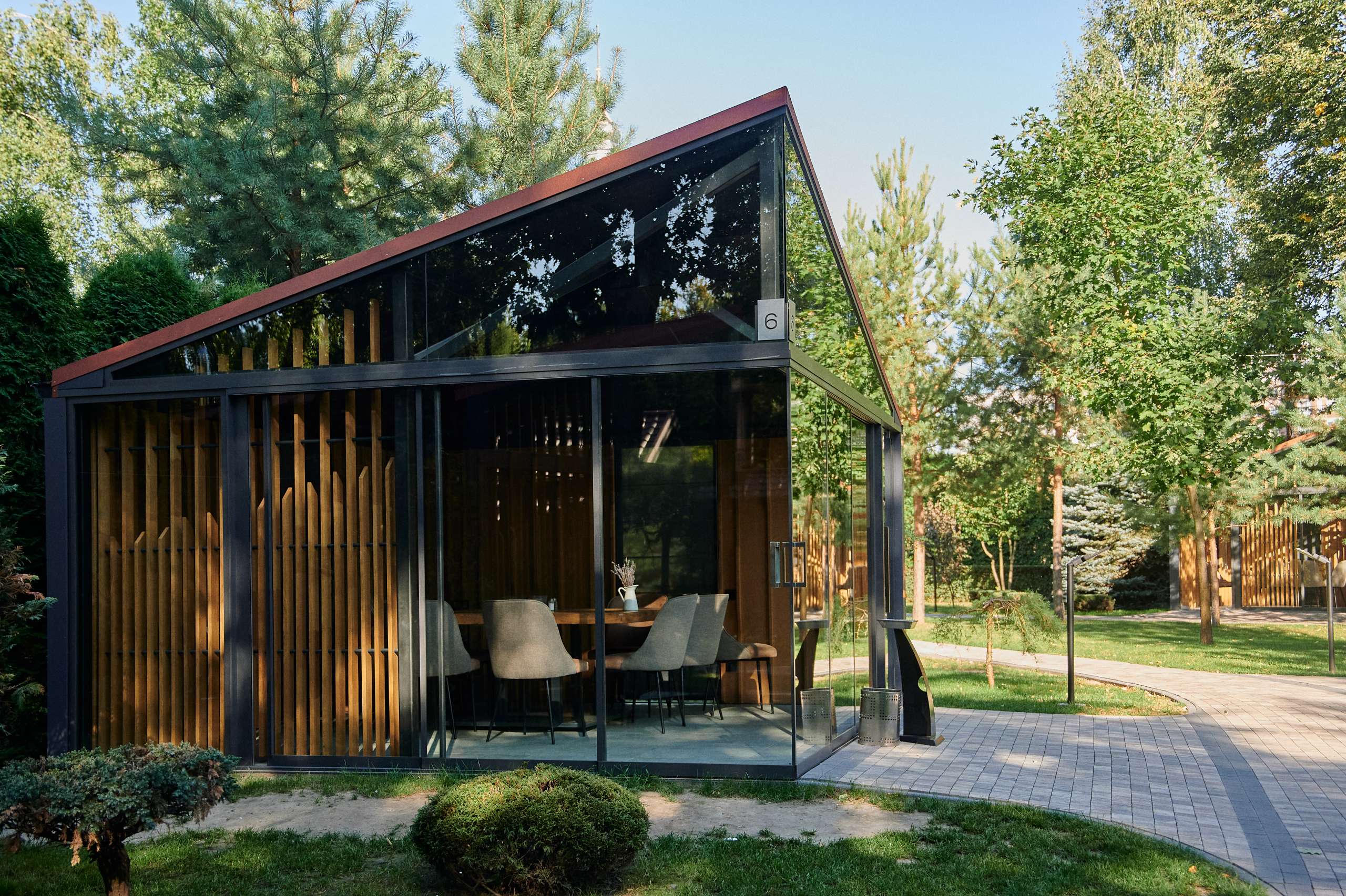 Ресторанний комплекс Срібні Лелеки, м. Луцьк