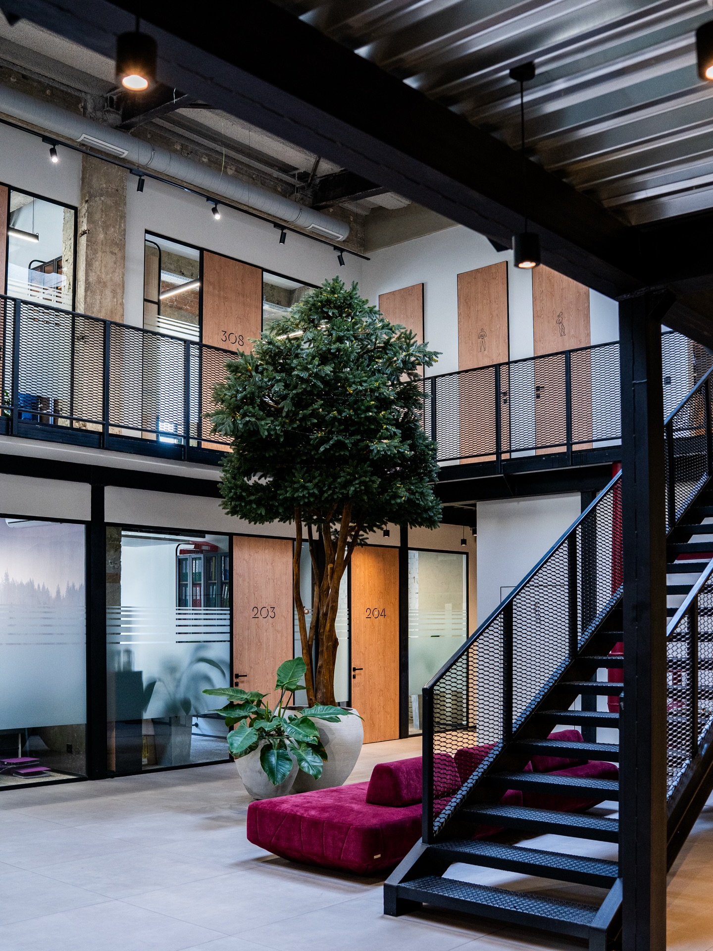 Двері з HPL, проєкт Loft, дизайн-бюро Hochu Rayu